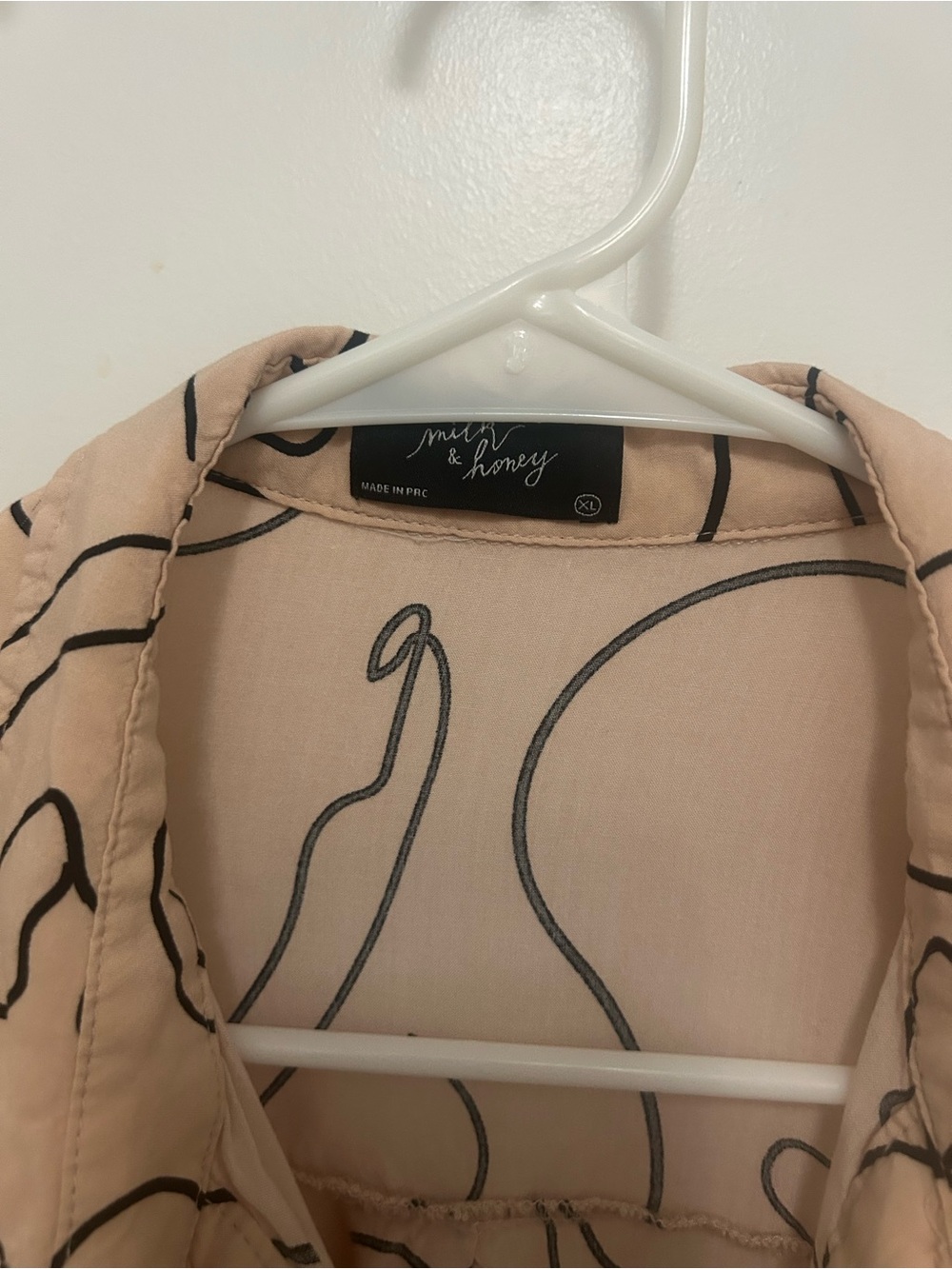 Light Beige Abstract Face-Print Button-Up Blouse - Picture 2 of 6